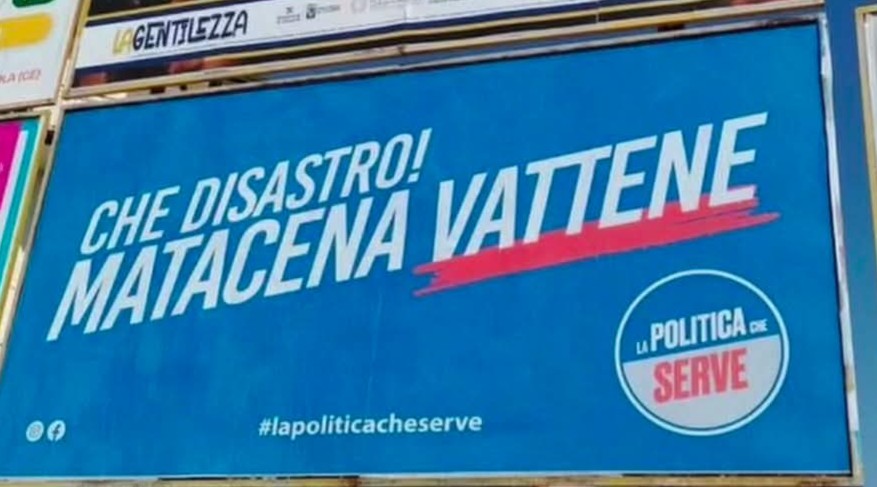Aversa, la guerra dei manifesti si allarga: due maxi 6x3 contro Matacena. Lo scontro politico raggiunge il punto di rottura